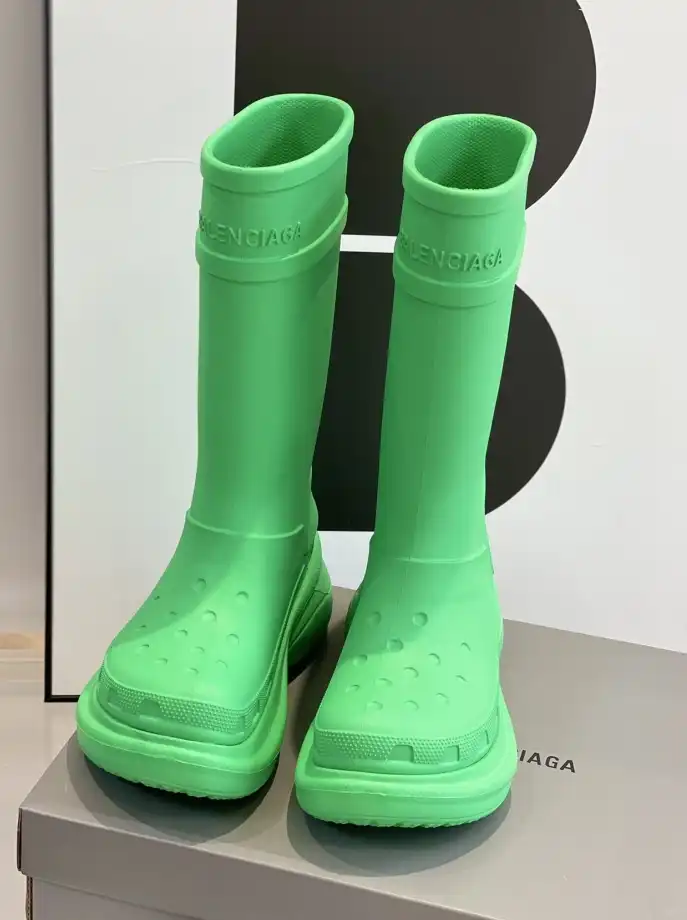 hype Balenciaga Boots