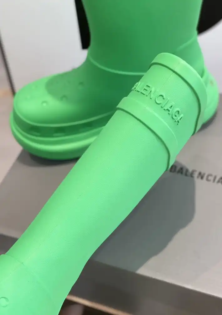 hype Balenciaga Boots