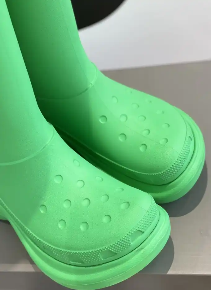 hype Balenciaga Boots