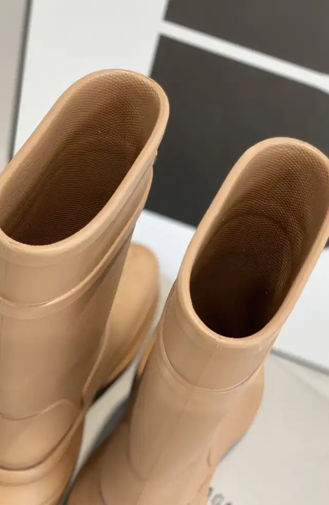 hype Balenciaga Boots