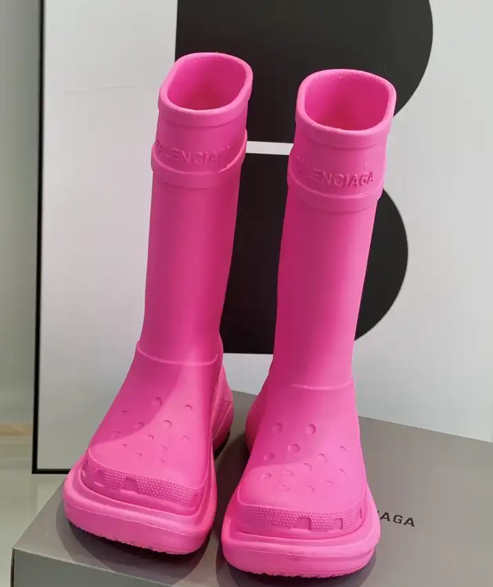 hype Balenciaga Boots