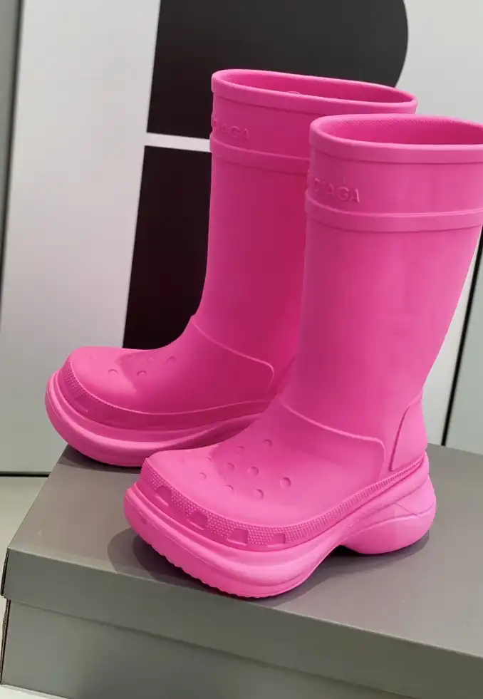 hype Balenciaga Boots