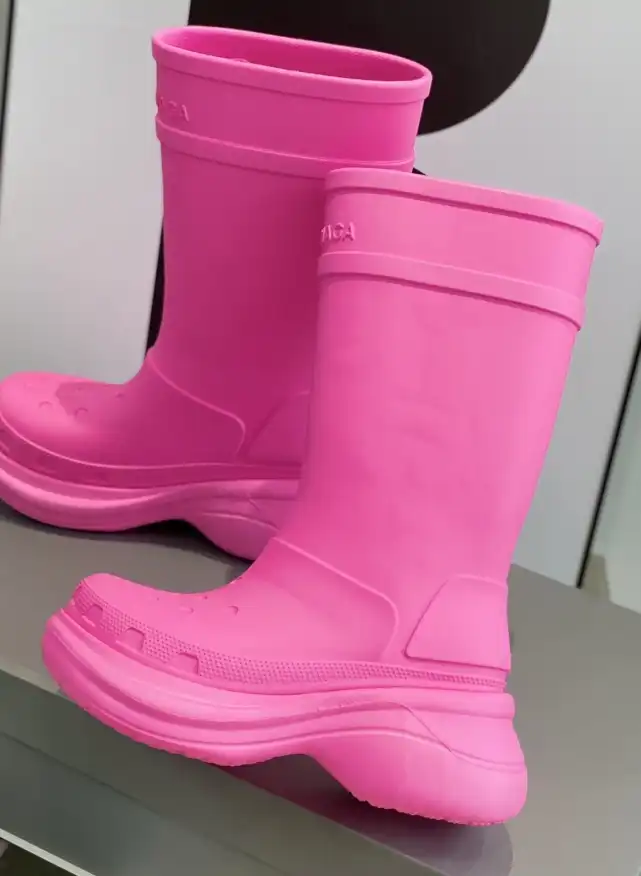 hype Balenciaga Boots