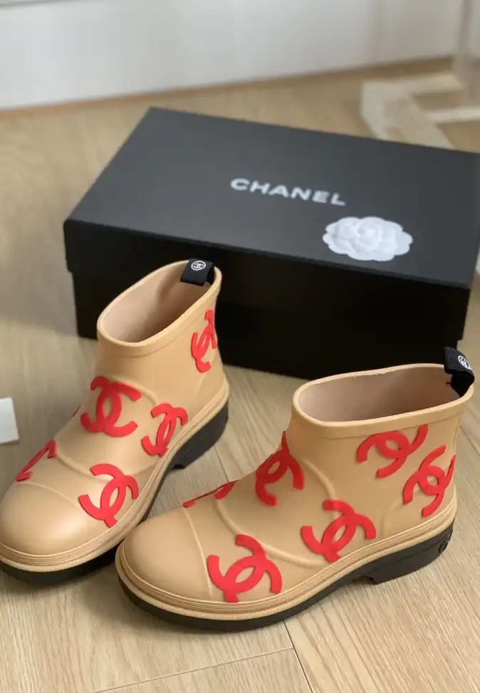 hype Chanel Boots