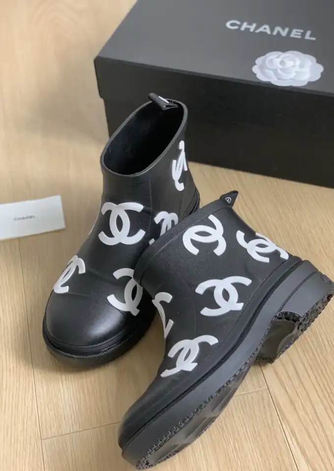 hype Chanel Boots