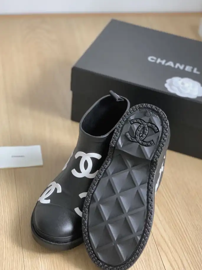 hype Chanel Boots