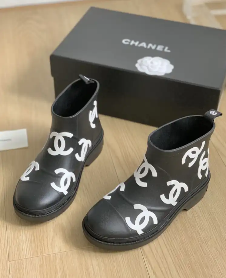 hype Chanel Boots