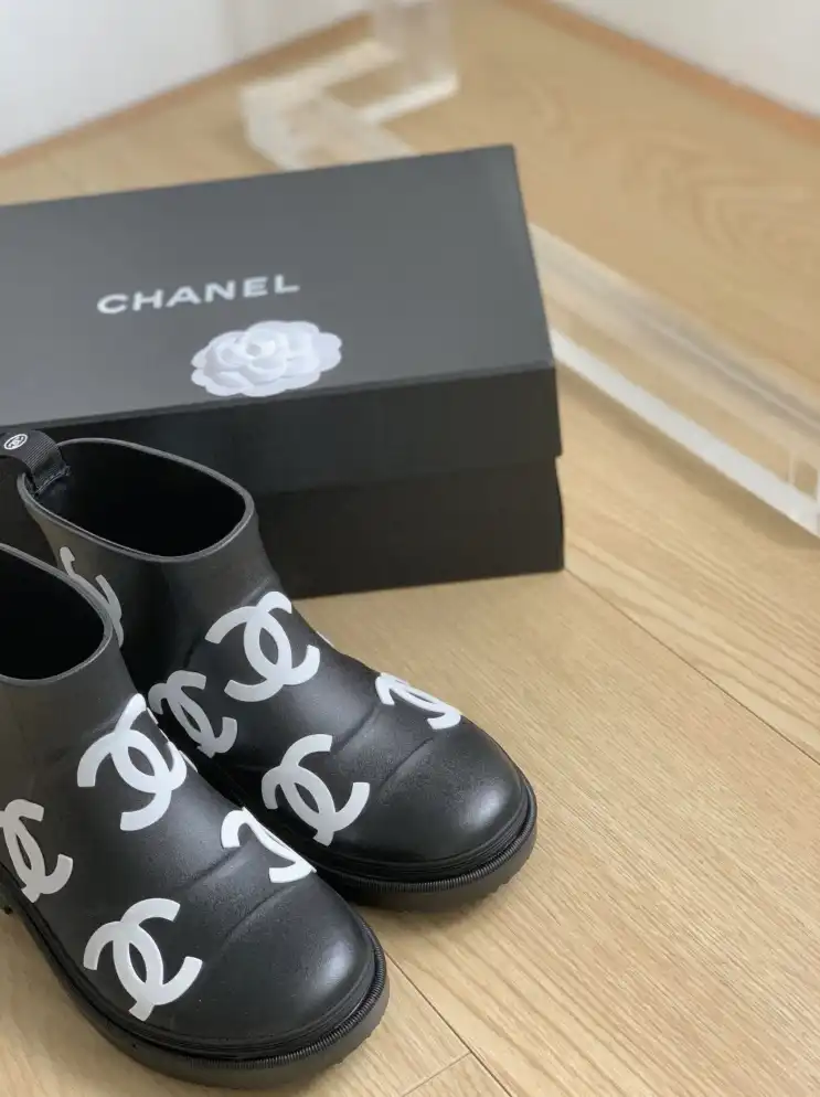 hype Chanel Boots