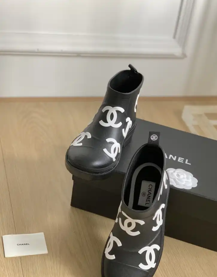 hype Chanel Boots