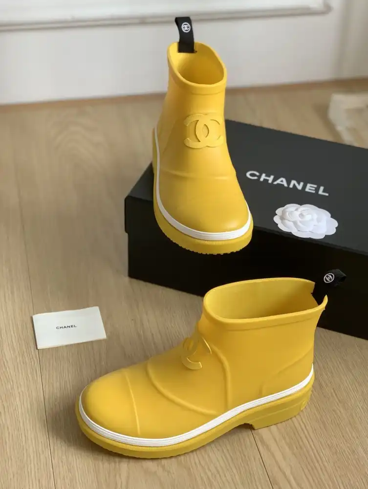 hype Chanel Boots