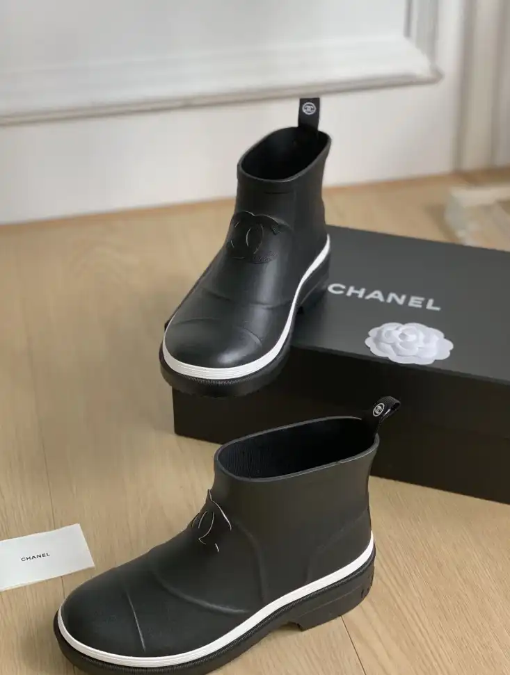 hype Chanel Boots