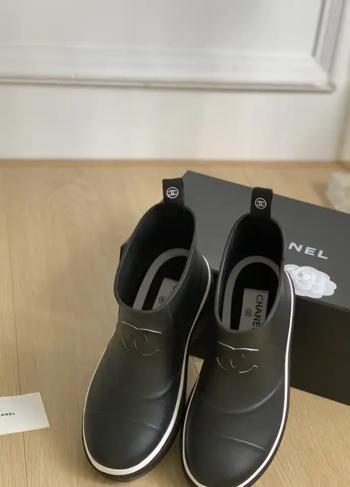 hype Chanel Boots