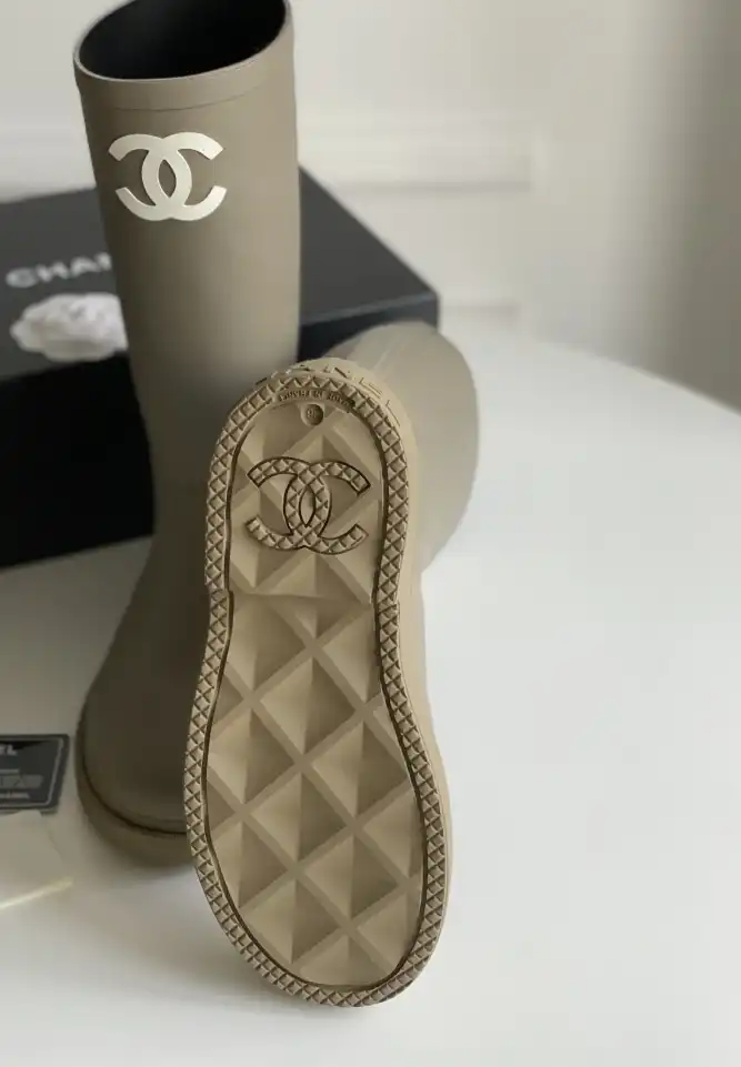 hype Chanel Boots