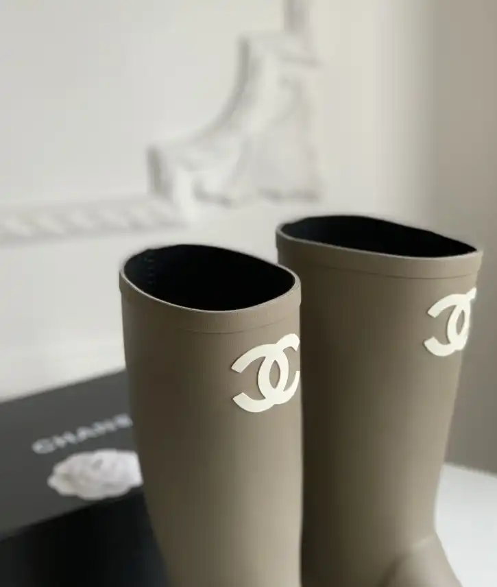 hype Chanel Boots