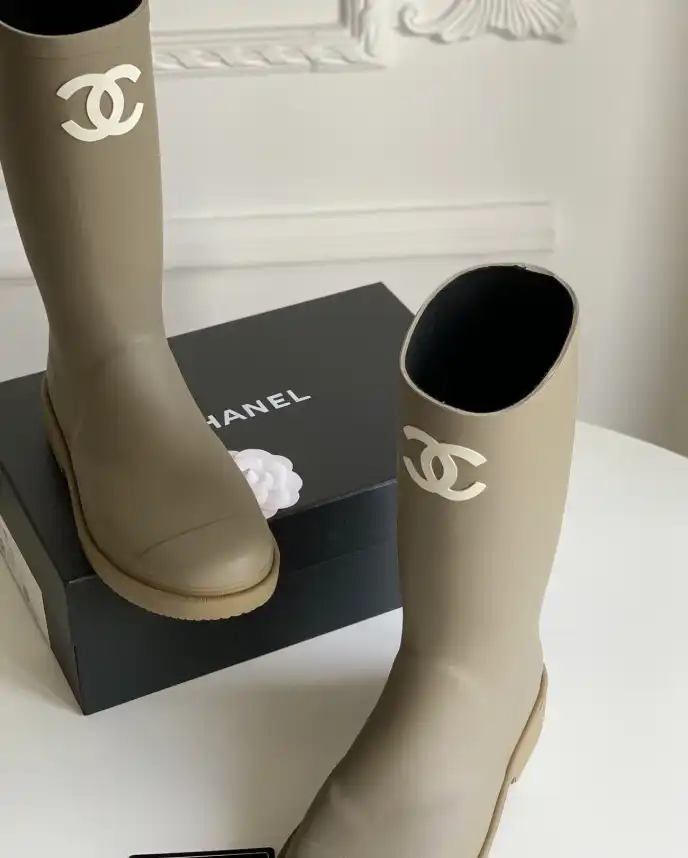 hype Chanel Boots