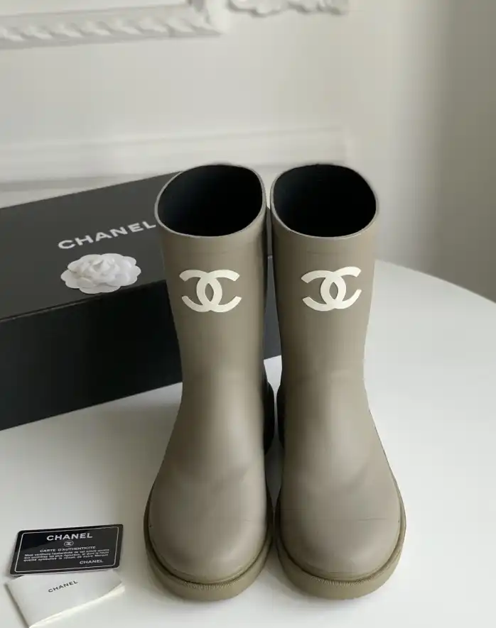 hype Chanel Boots