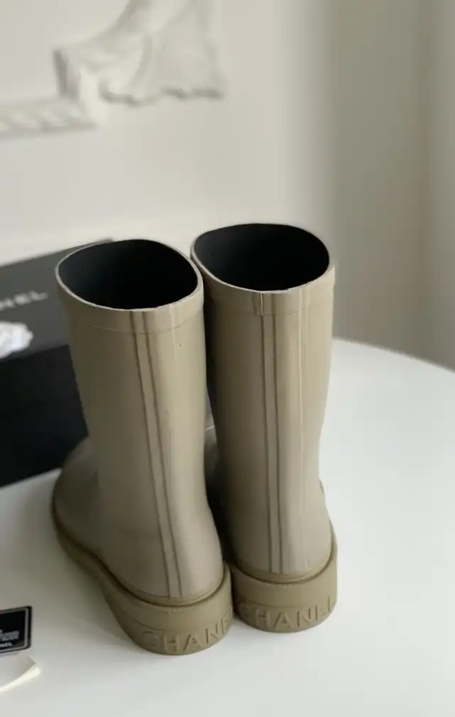 hype Chanel Boots