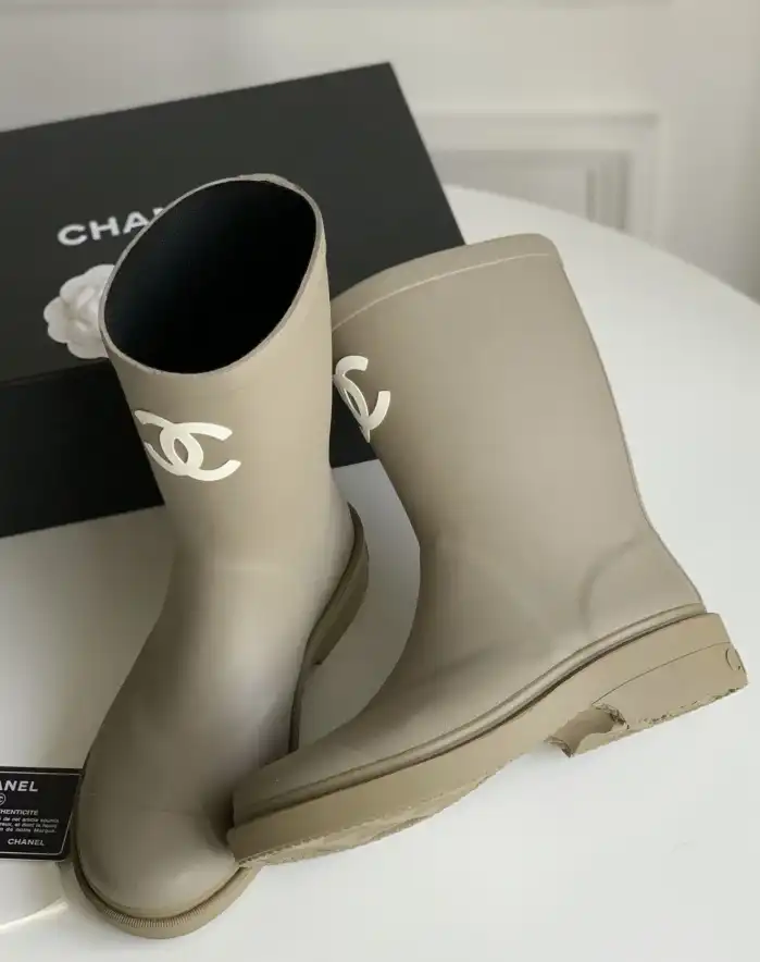 hype Chanel Boots