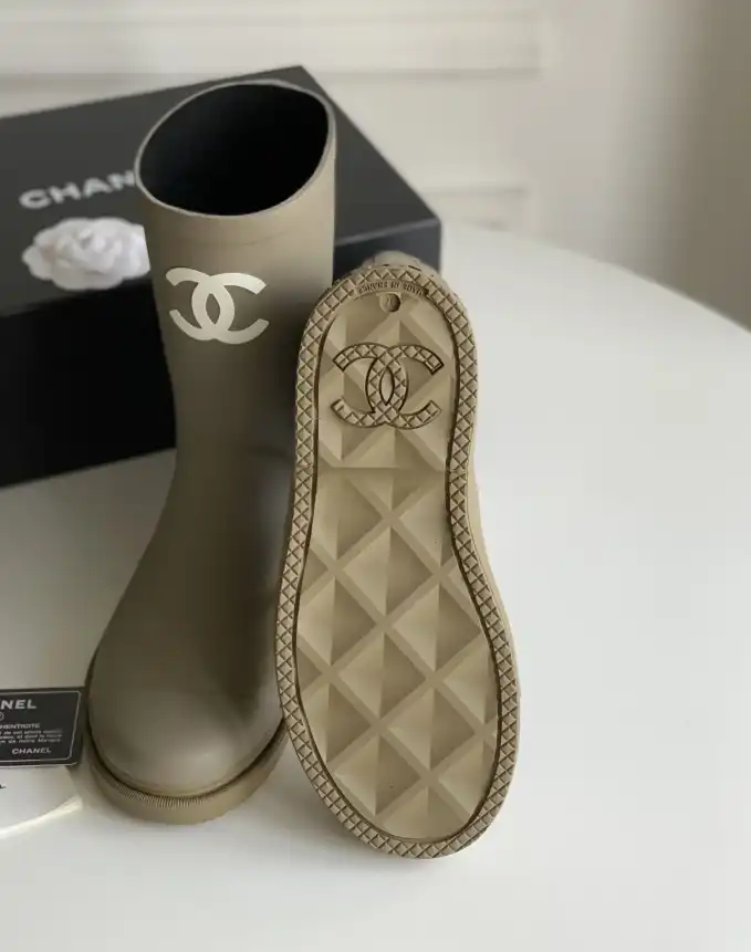 hype Chanel Boots