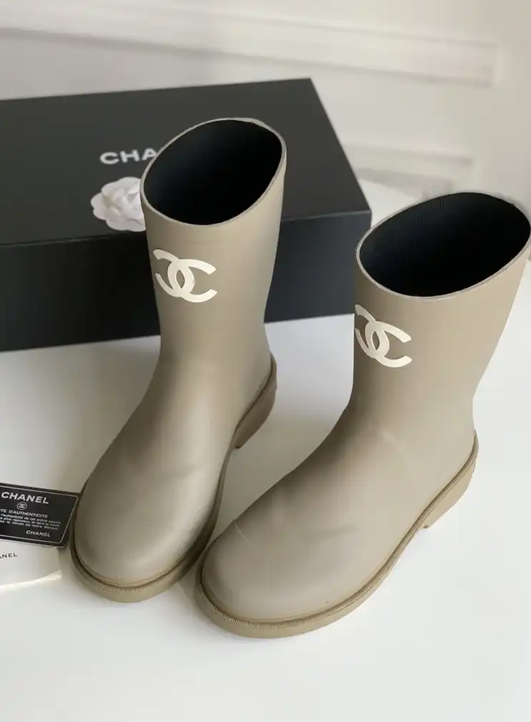 hype Chanel Boots