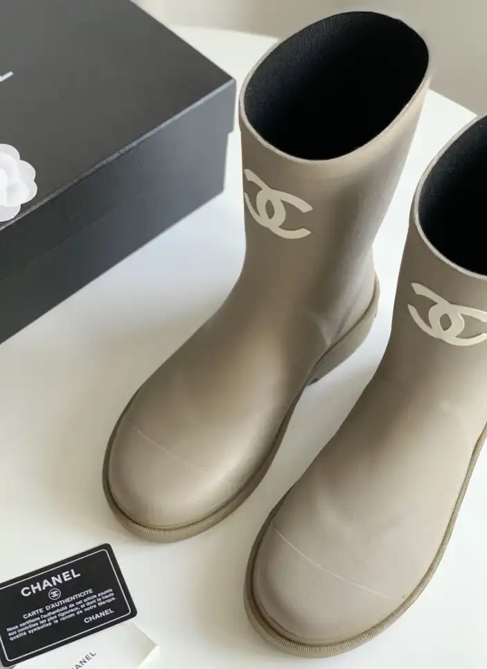 hype Chanel Boots