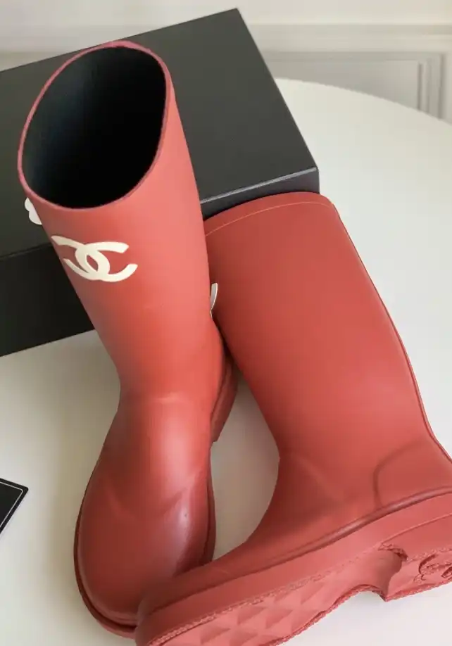 hype Chanel Boots