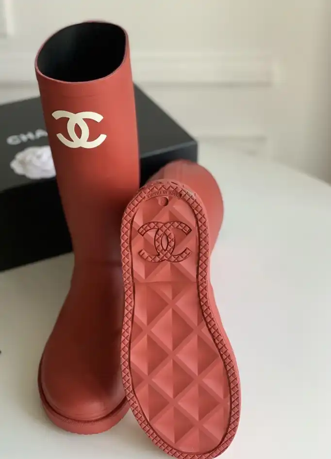 hype Chanel Boots