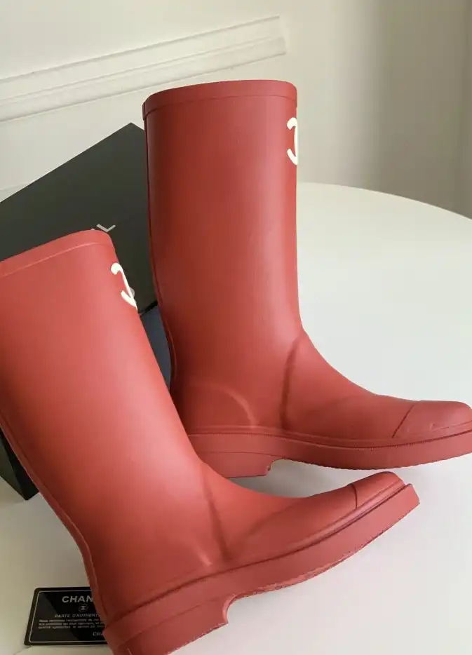 hype Chanel Boots