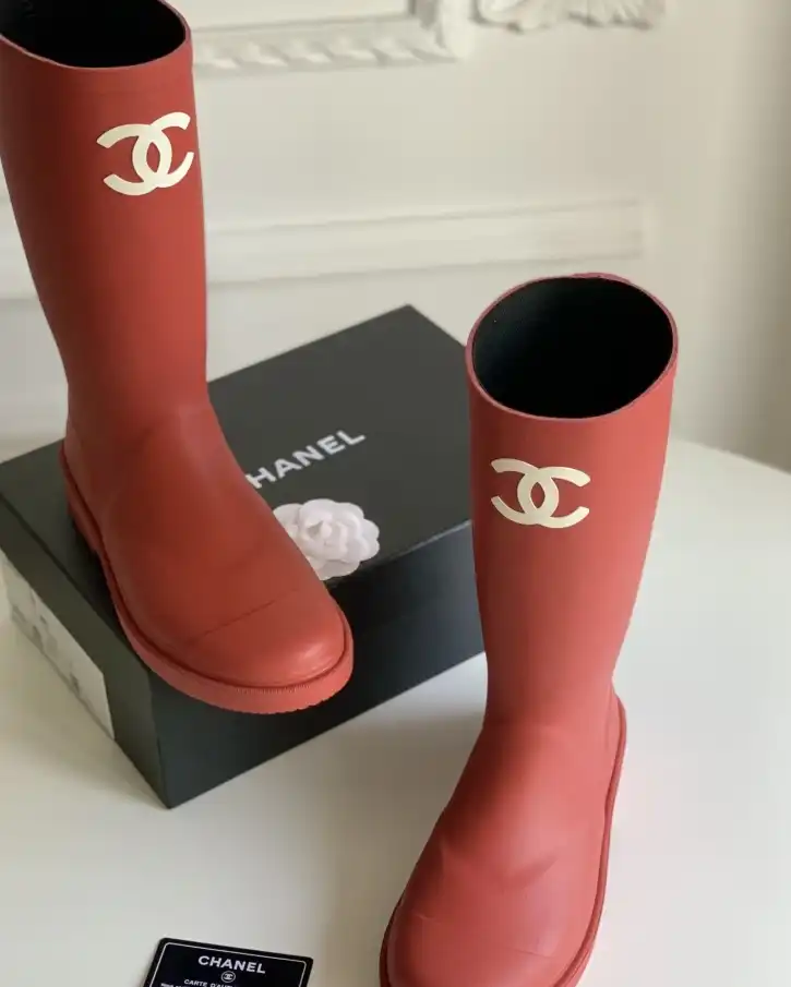 hype Chanel Boots