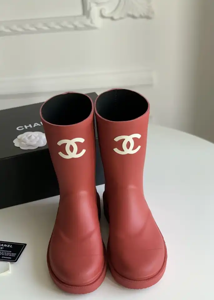 hype Chanel Boots