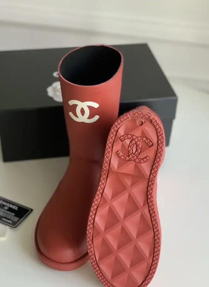 hype Chanel Boots