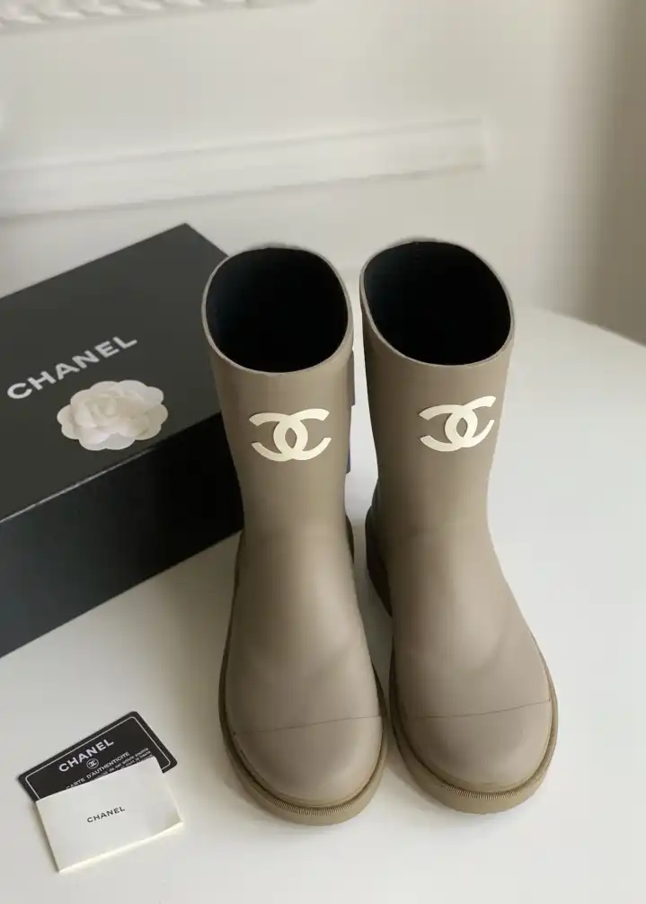 hype Chanel Boots