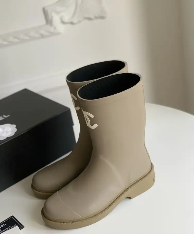 hype Chanel Boots