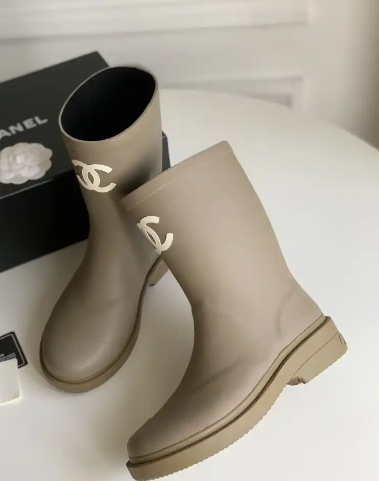 hype Chanel Boots