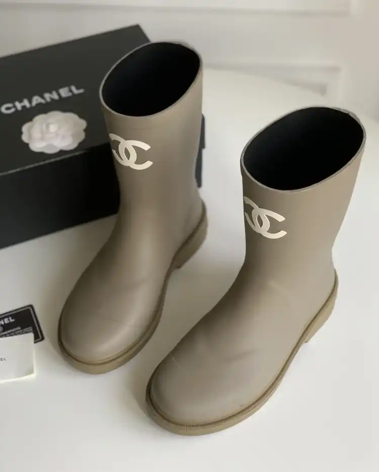 hype Chanel Boots