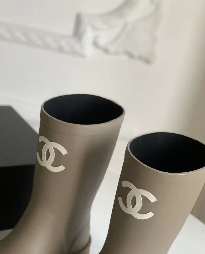 hype Chanel Boots