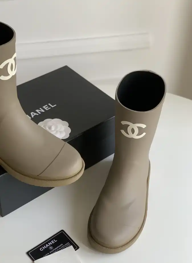 hype Chanel Boots