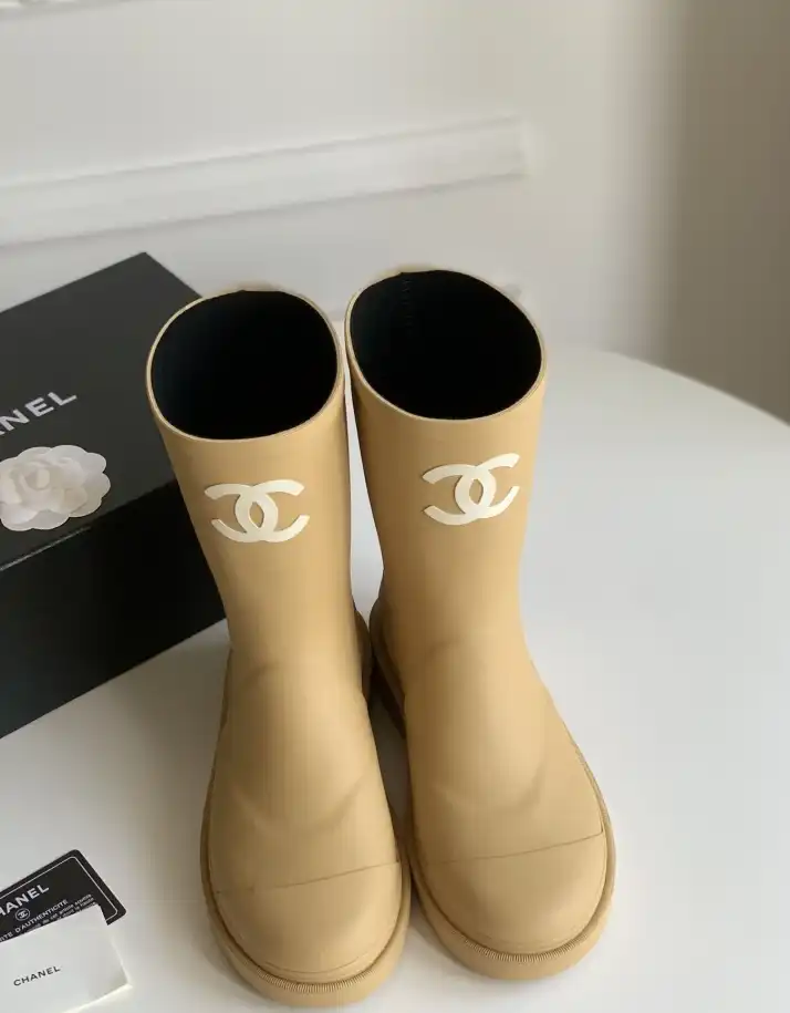 hype Chanel Boots