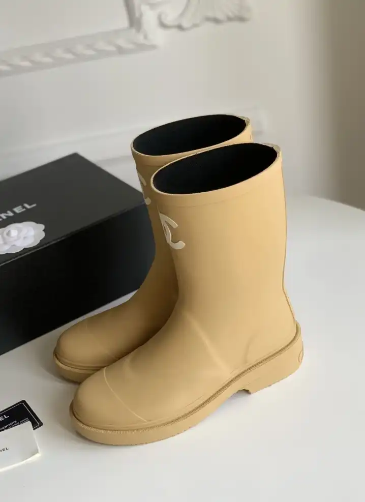 hype Chanel Boots