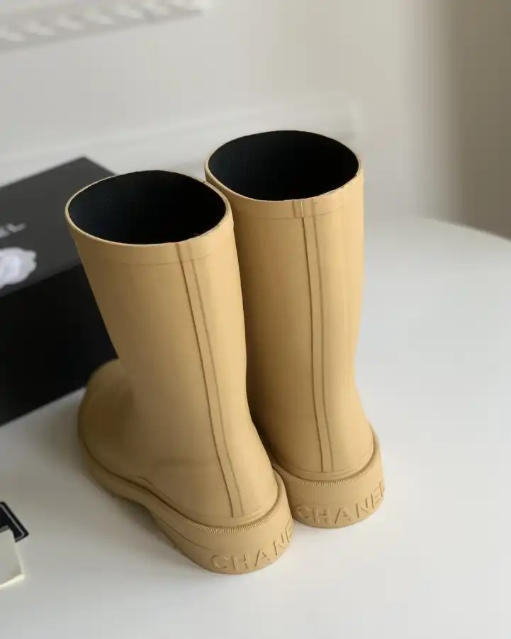 hype Chanel Boots