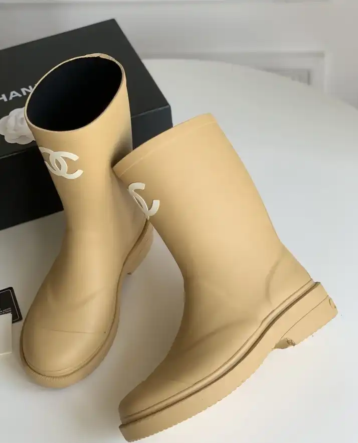 hype Chanel Boots