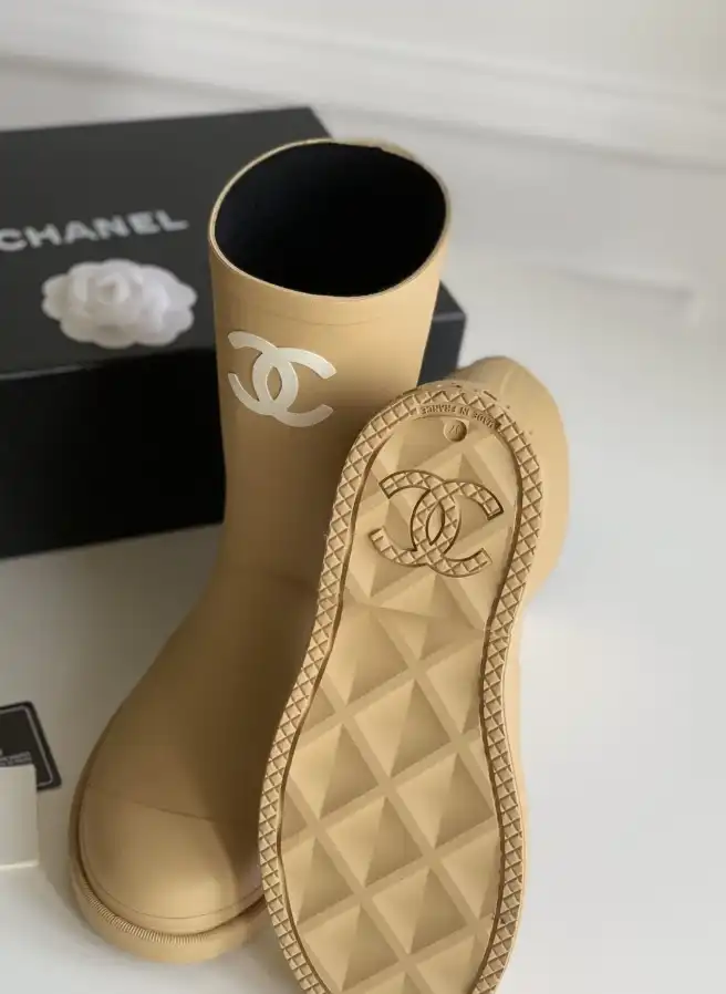 hype Chanel Boots