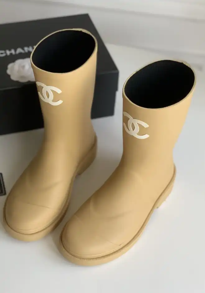 hype Chanel Boots