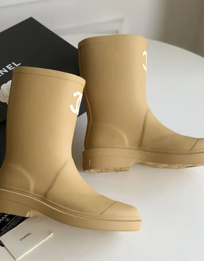 hype Chanel Boots