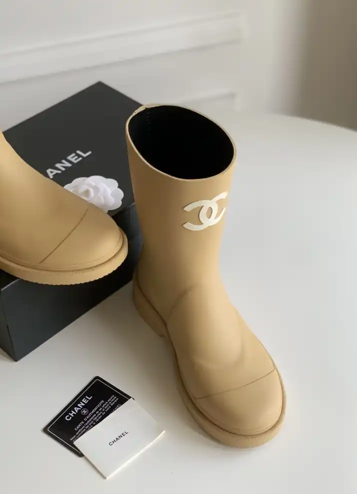 hype Chanel Boots