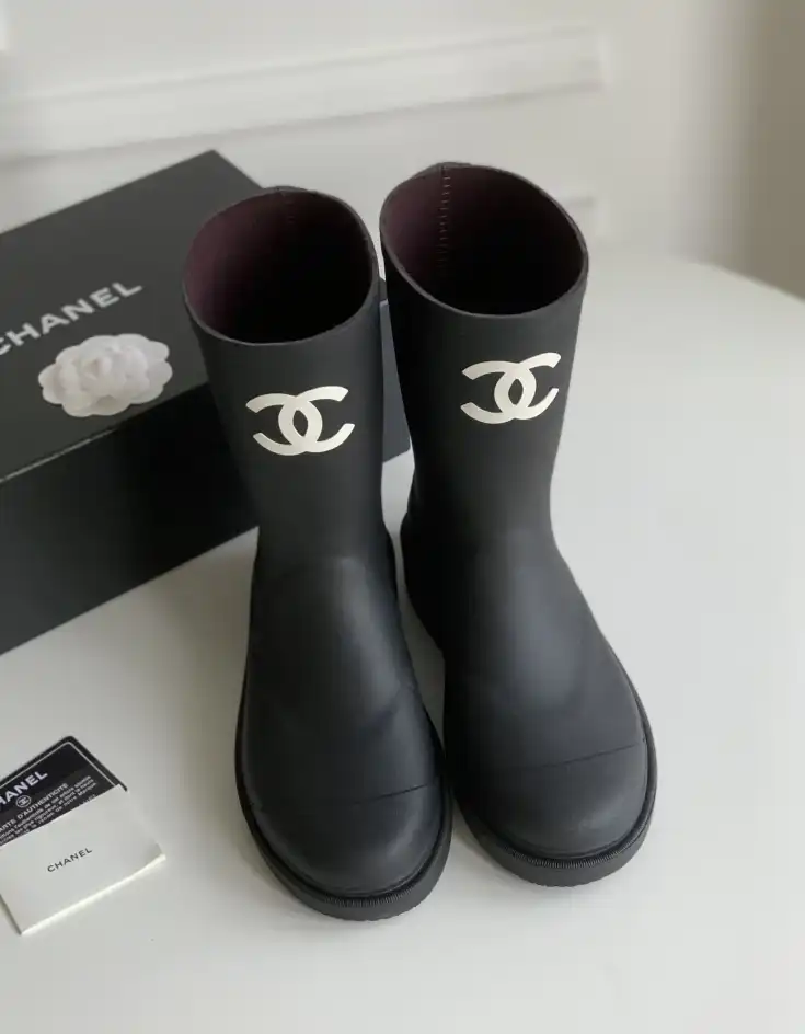 hype Chanel Boots