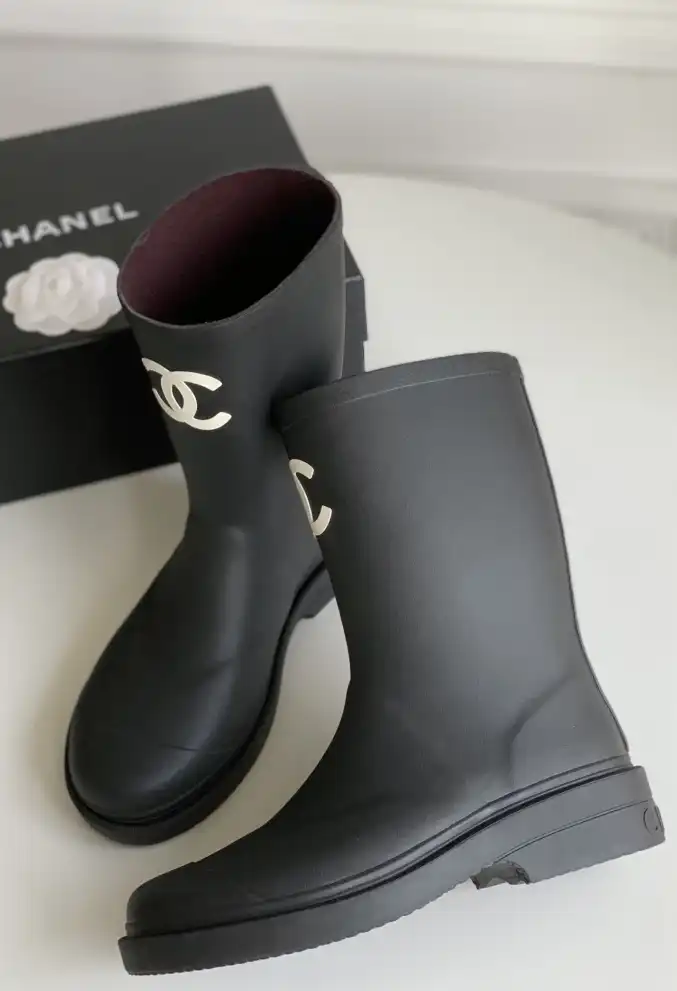 hype Chanel Boots