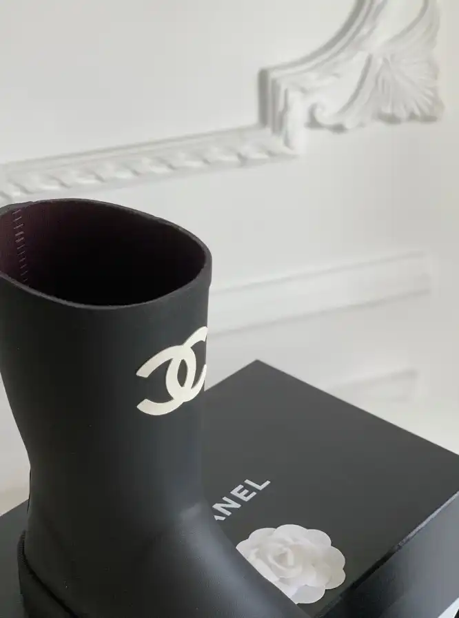 hype Chanel Boots