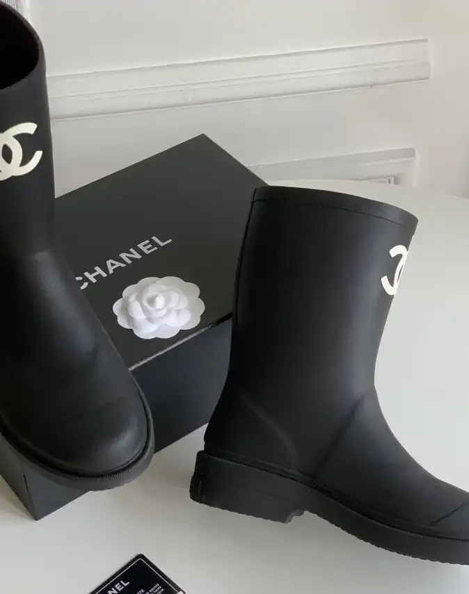 hype Chanel Boots