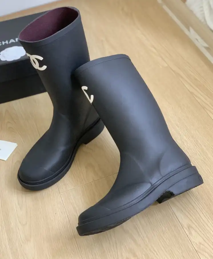 hype Chanel Boots